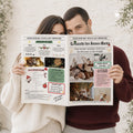 Femme dans un décor élégant de Noël tenant dans ses mains une gazette personnalisée pour célébrer le tout premier Noël des jeunes mariés