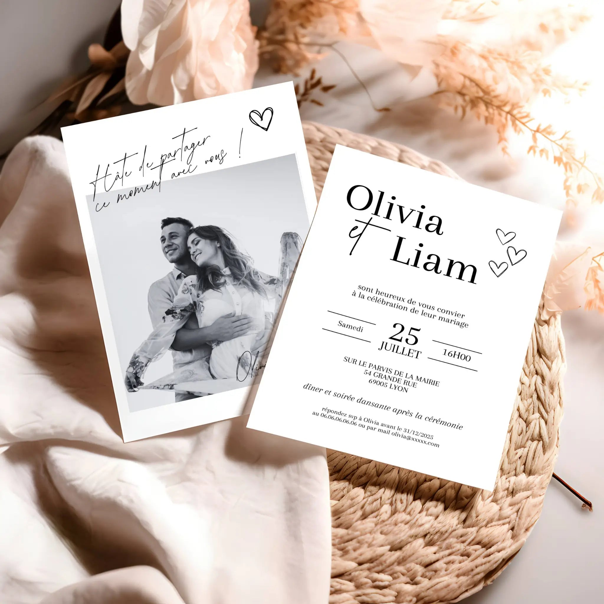 Invitation de mariage élégante personnalisable avec photo des mariés.