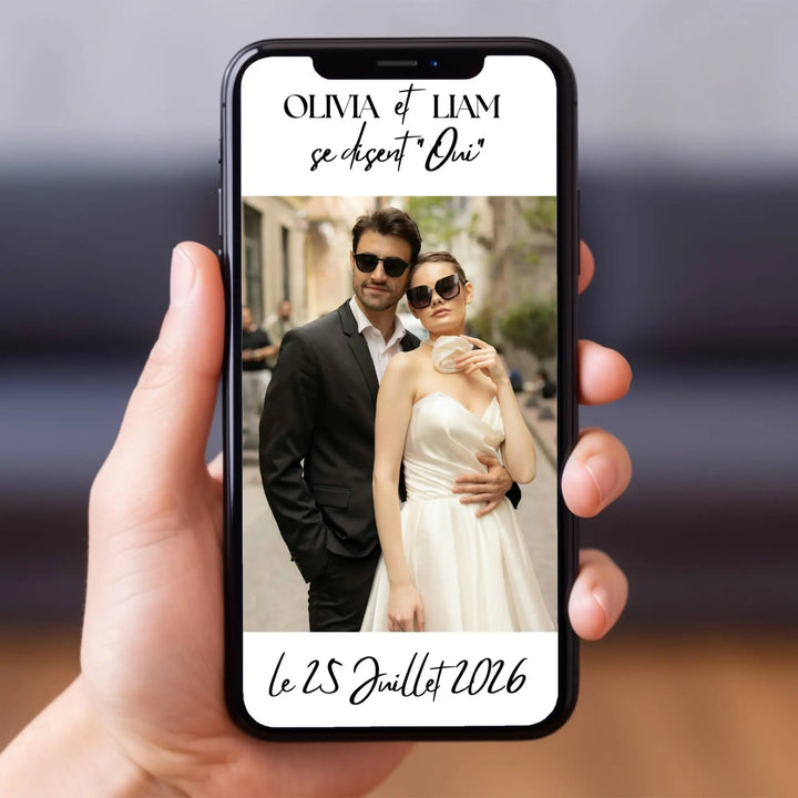 Aperçu d’une invitation vidéo mariage originale personnalisée affichée sur smartphone, avec photo du couple et date de la cérémonie.