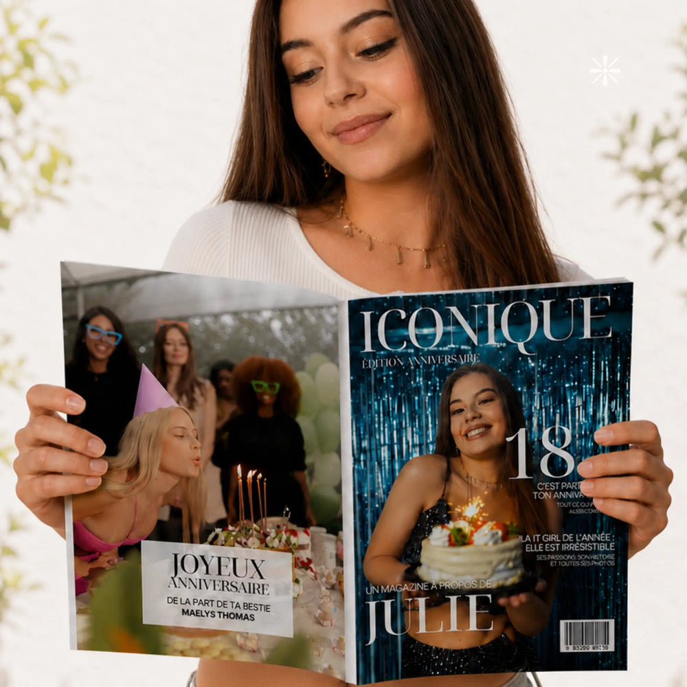 Photo d'une jeune femme tenant son propre magazine personnalisé pour ses 18 ans, cadeau de ses amies.
