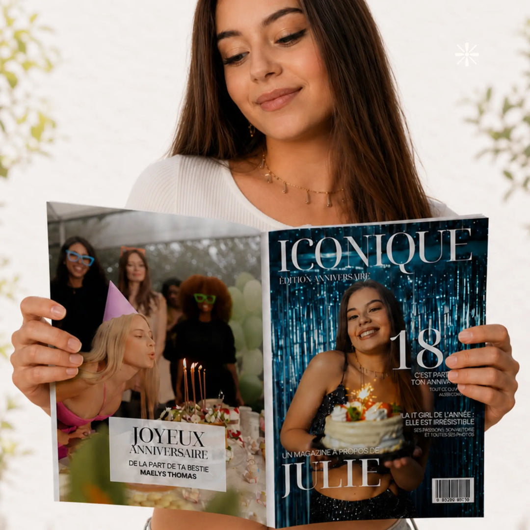 Photo d'une jeune femme tenant son propre magazine personnalisé pour ses 18 ans, cadeau de ses amies.